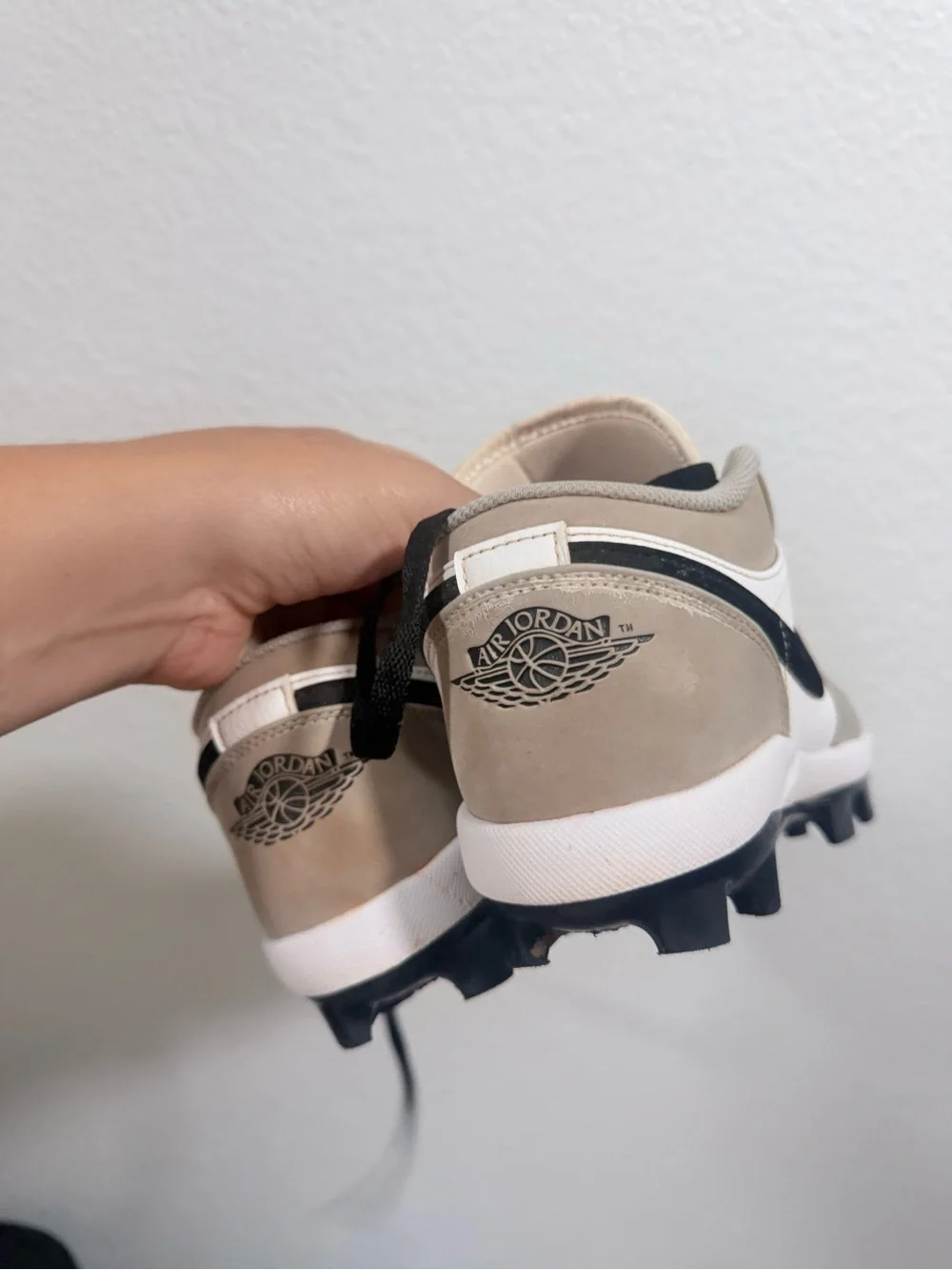 Jordan retro 1 low cleats